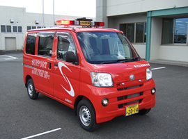 広報車